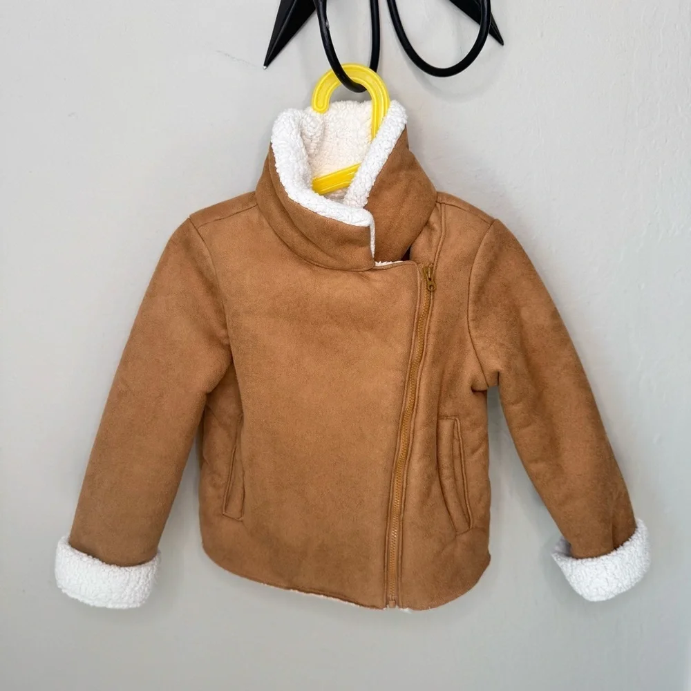 OSHKOSH B’GOSH Girls Faux Suede Jacket With Sherpa Cream Fleece Size 6/6X Warm